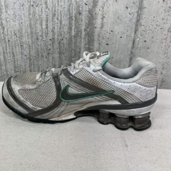 Nike Navina 3 Shox Women’s Size 8.5 343663-103 White/Newsprint-Metallic Pewter - Picture 4 of 10